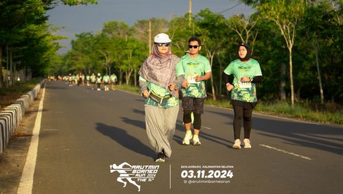 Race photo from Arutmin Borneo Run 2024