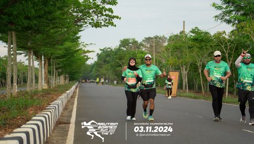 Race photo from Arutmin Borneo Run 2024
