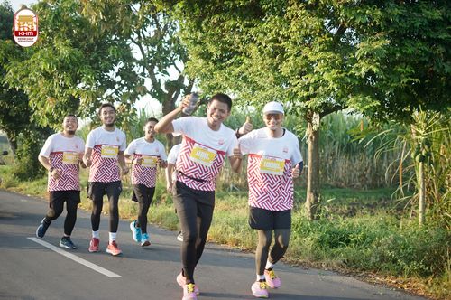 Race photo from Kediri Half Marathon 2024