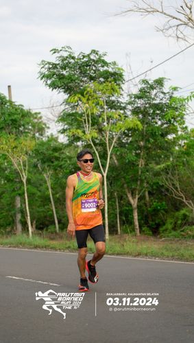 Race photo from Arutmin Borneo Run 2024