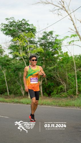 Race photo from Arutmin Borneo Run 2024