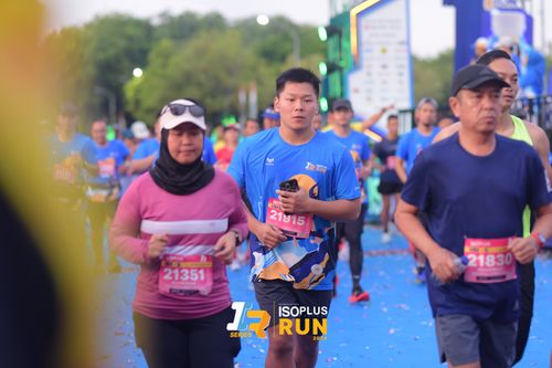 Race photo from Isoplus Run 2024 Surabaya