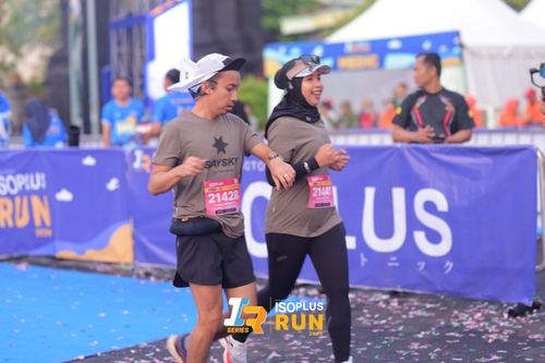 Race photo from Isoplus Run 2024 Surabaya