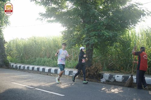 Race photo from Kediri Half Marathon 2024