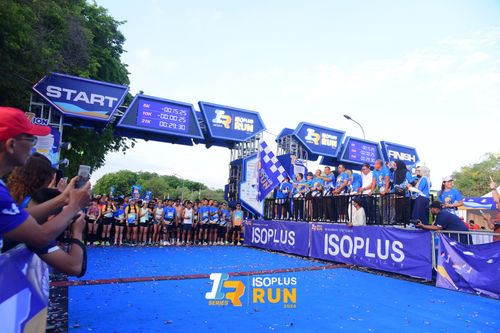 Race photo from Isoplus Run 2024 Surabaya