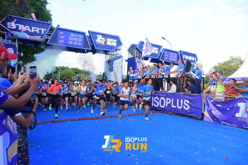 Race photo from Isoplus Run 2024 Surabaya