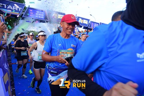 Race photo from Isoplus Run 2024 Surabaya