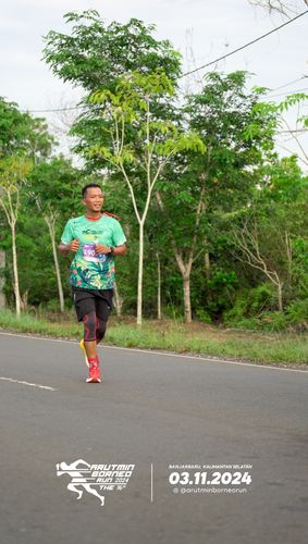 Race photo from Arutmin Borneo Run 2024