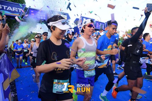 Race photo from Isoplus Run 2024 Surabaya