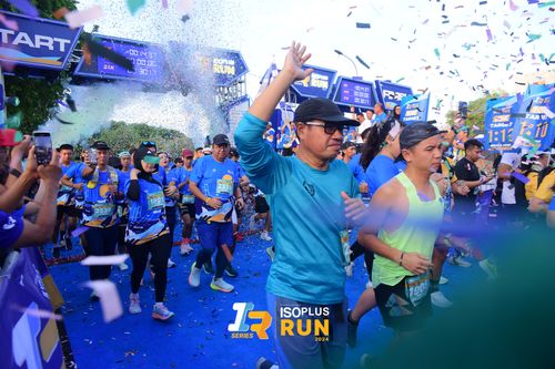 Race photo from Isoplus Run 2024 Surabaya