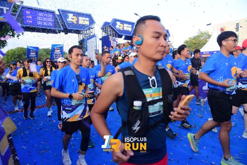 Race photo from Isoplus Run 2024 Surabaya