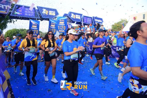 Race photo from Isoplus Run 2024 Surabaya