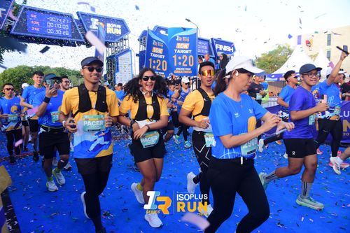 Race photo from Isoplus Run 2024 Surabaya