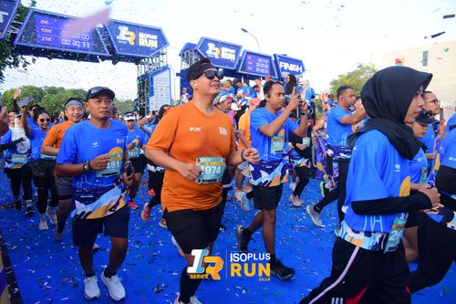Race photo from Isoplus Run 2024 Surabaya