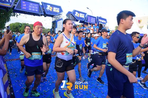 Race photo from Isoplus Run 2024 Surabaya