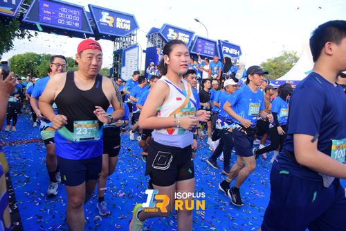 Race photo from Isoplus Run 2024 Surabaya