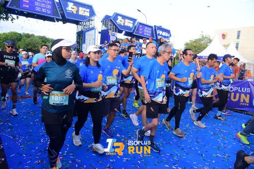 Race photo from Isoplus Run 2024 Surabaya