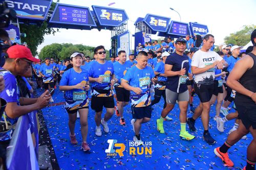 Race photo from Isoplus Run 2024 Surabaya