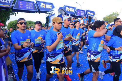 Race photo from Isoplus Run 2024 Surabaya