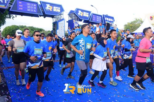 Race photo from Isoplus Run 2024 Surabaya