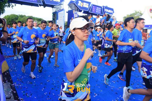 Race photo from Isoplus Run 2024 Surabaya