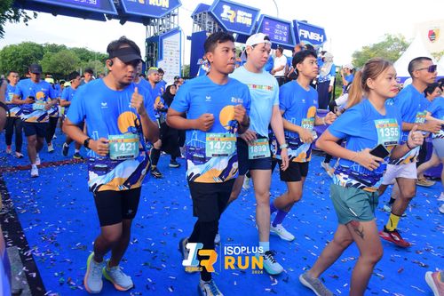 Race photo from Isoplus Run 2024 Surabaya