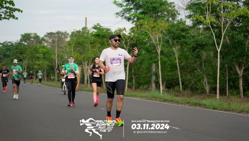 Race photo from Arutmin Borneo Run 2024
