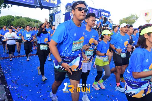 Race photo from Isoplus Run 2024 Surabaya