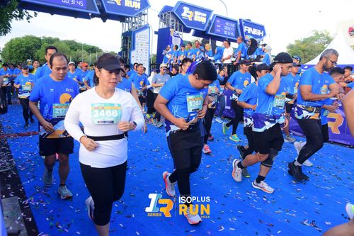 Race photo from Isoplus Run 2024 Surabaya