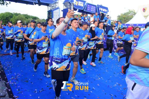 Race photo from Isoplus Run 2024 Surabaya