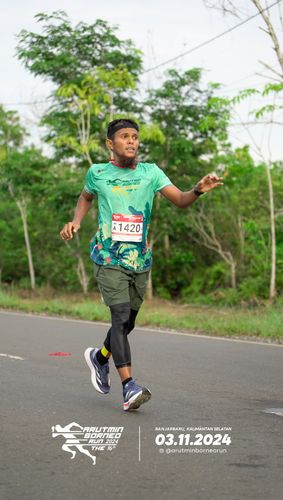 Race photo from Arutmin Borneo Run 2024