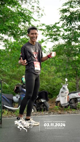 Race photo from Arutmin Borneo Run 2024