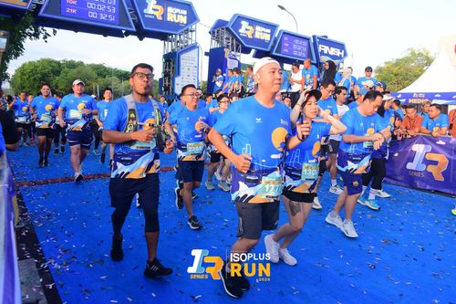 Race photo from Isoplus Run 2024 Surabaya