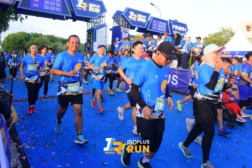 Race photo from Isoplus Run 2024 Surabaya