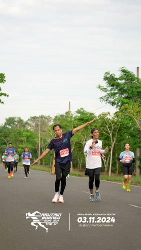 Race photo from Arutmin Borneo Run 2024
