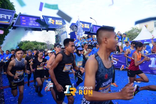Race photo from Isoplus Run 2024 Surabaya