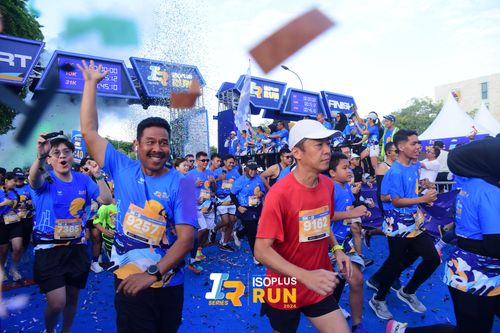 Race photo from Isoplus Run 2024 Surabaya