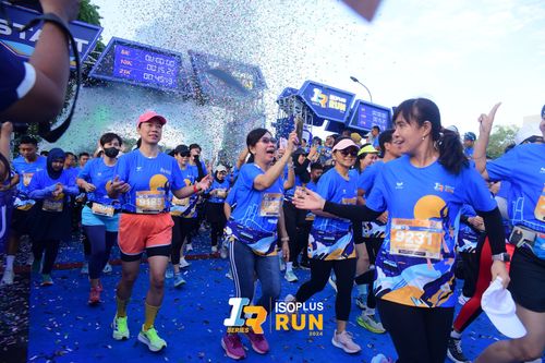 Race photo from Isoplus Run 2024 Surabaya