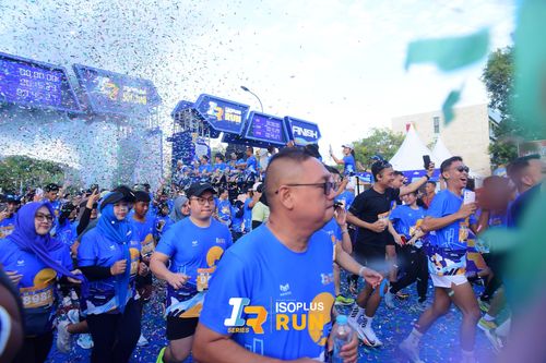 Race photo from Isoplus Run 2024 Surabaya