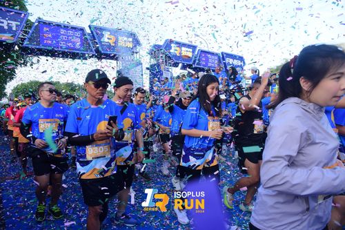 Race photo from Isoplus Run 2024 Surabaya