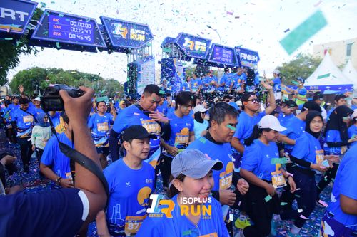 Race photo from Isoplus Run 2024 Surabaya