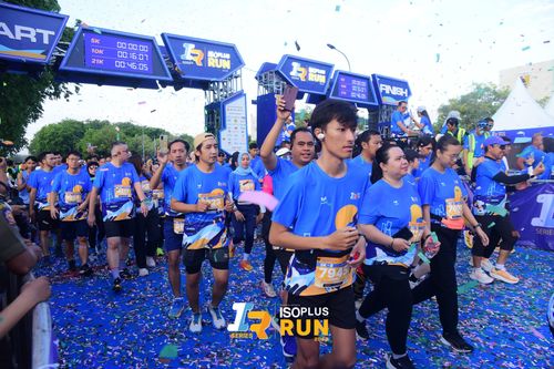 Race photo from Isoplus Run 2024 Surabaya