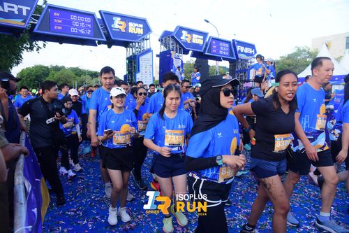 Race photo from Isoplus Run 2024 Surabaya