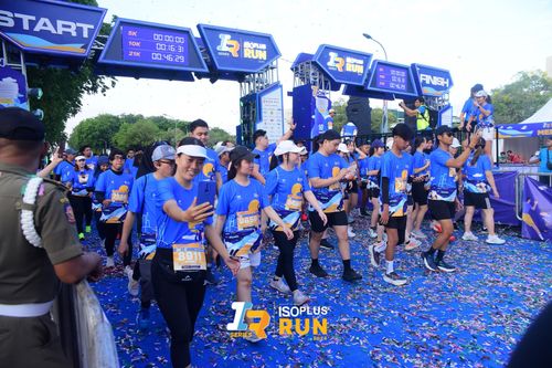 Race photo from Isoplus Run 2024 Surabaya
