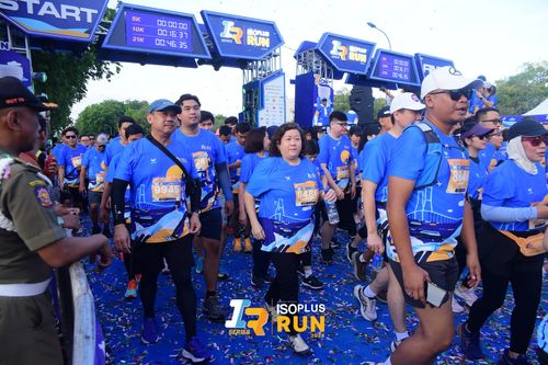 Race photo from Isoplus Run 2024 Surabaya