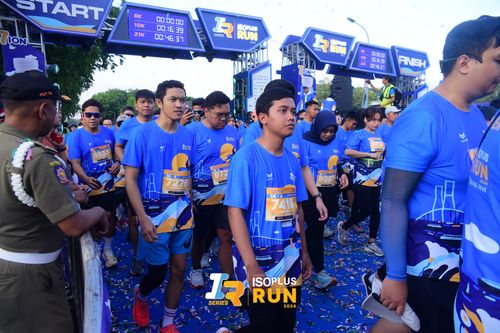 Race photo from Isoplus Run 2024 Surabaya