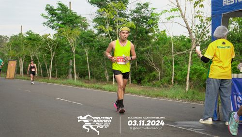 Race photo from Arutmin Borneo Run 2024