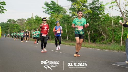 Race photo from Arutmin Borneo Run 2024