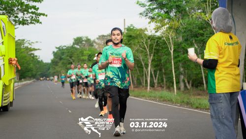 Race photo from Arutmin Borneo Run 2024