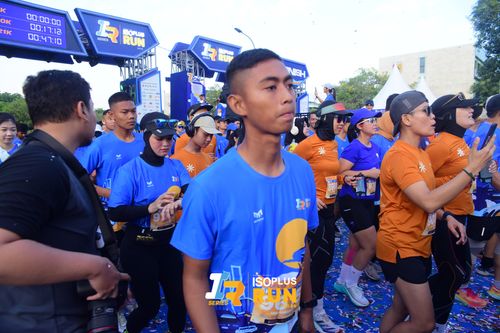 Race photo from Isoplus Run 2024 Surabaya